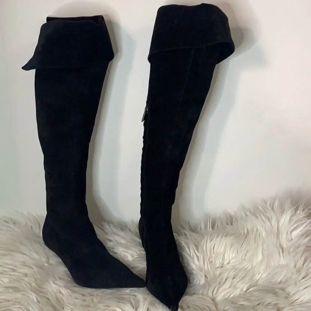 FENDI KNEE HIGH POINTIE TOE BLACK‎ SUEDE BOOTS SIZE 38 US8
